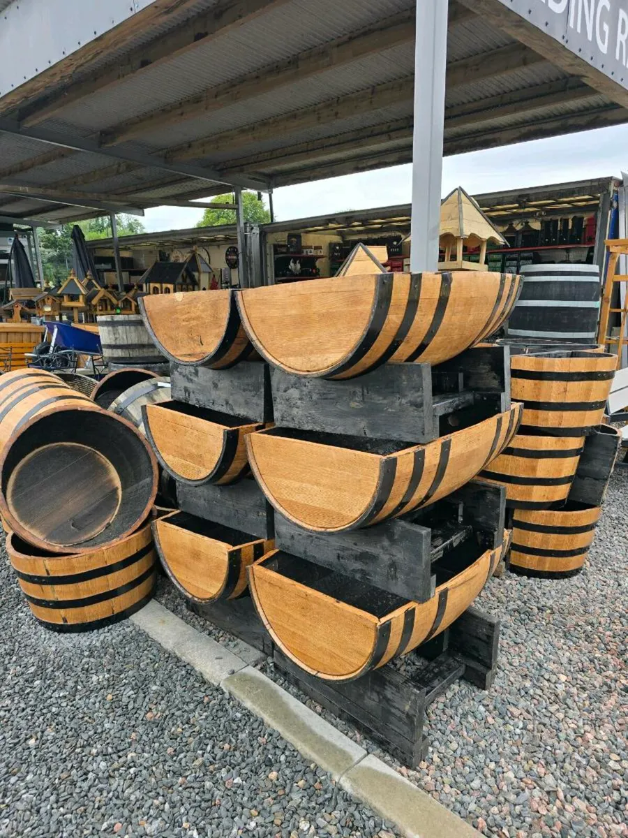 Oak barrel planters ½ & ¼ cut - Image 4