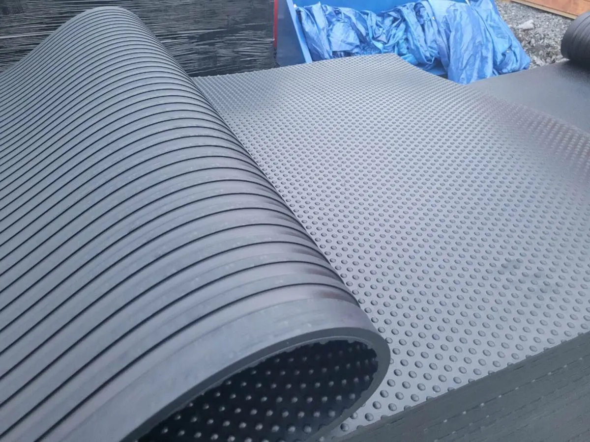 New rubber mats suit cows stables gym garage floor - Image 1