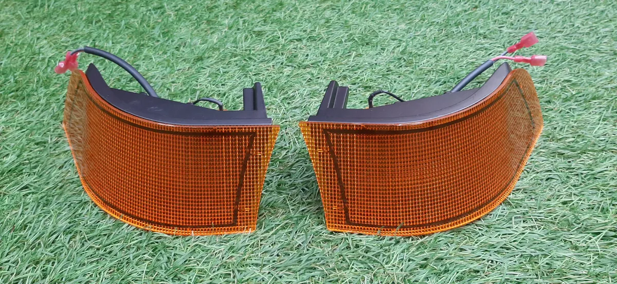 CASE Maxxum MX Magnum Amber LED Corner Roof Lamp - Image 2