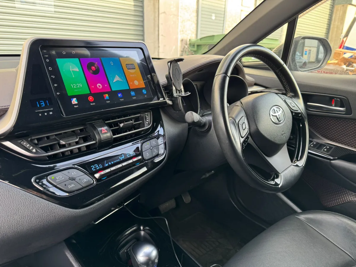 Toyota C-HR 9" Android radio Carplay Android Auto - Image 2