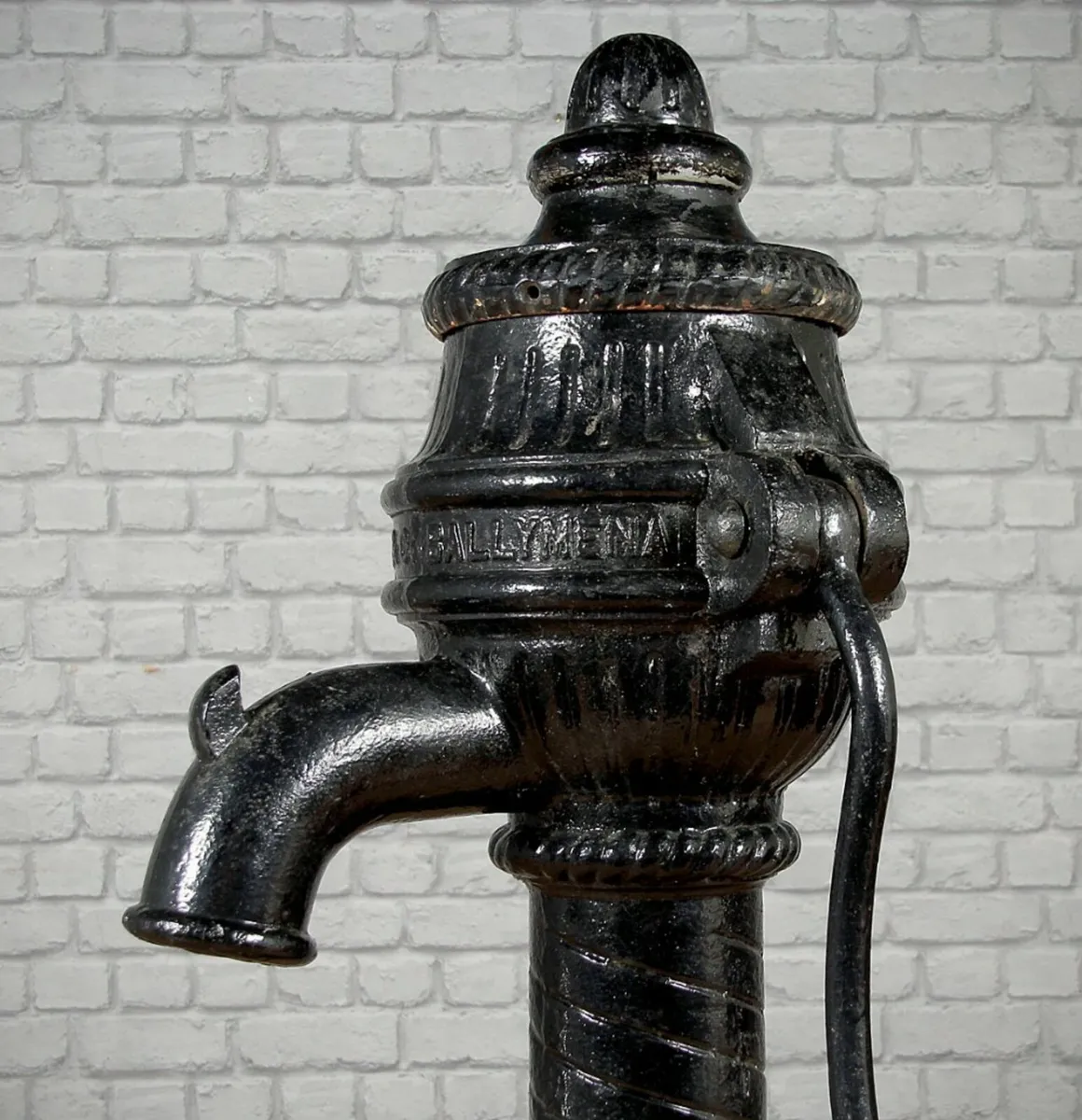 Cast iron cow tail pump Ballymena pump - Image 2