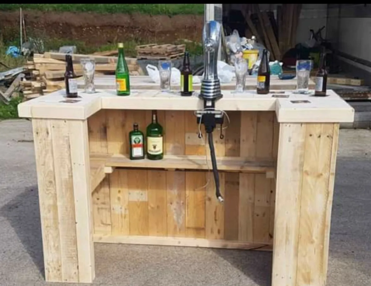 L shape Wooden home bar mancave gamesroom home pub - Image 3