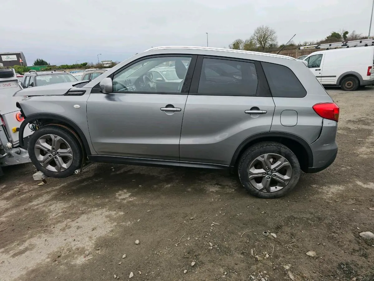 Suzuki vitara 1.6 petrol 2016 - Image 2