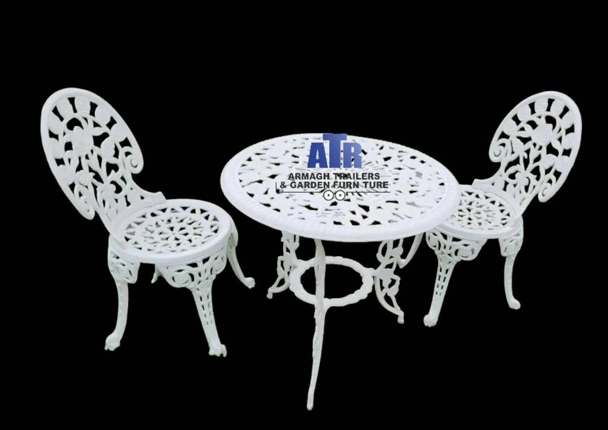 Good quality cast aluminium garden benches bistro - Image 4