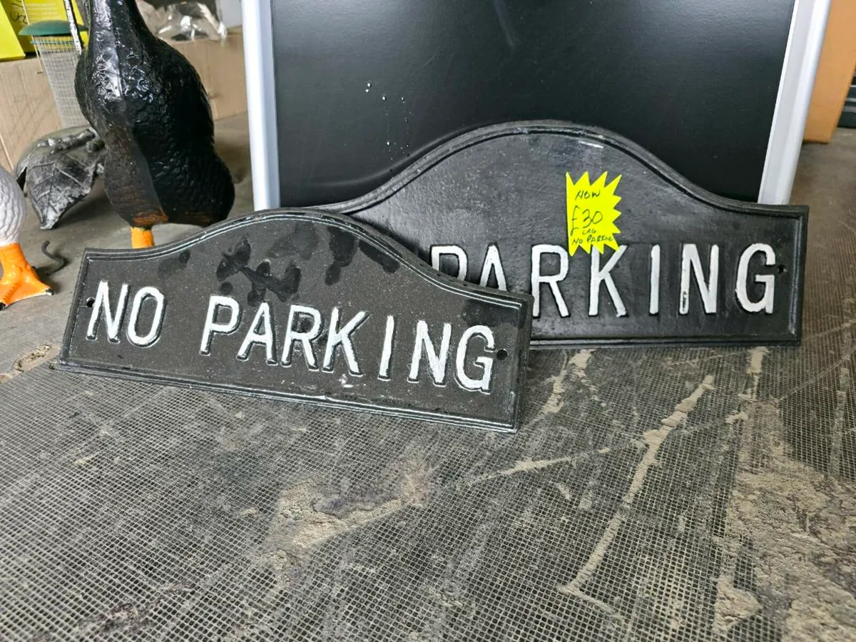 Cast iron no parking sign ornament - Image 2