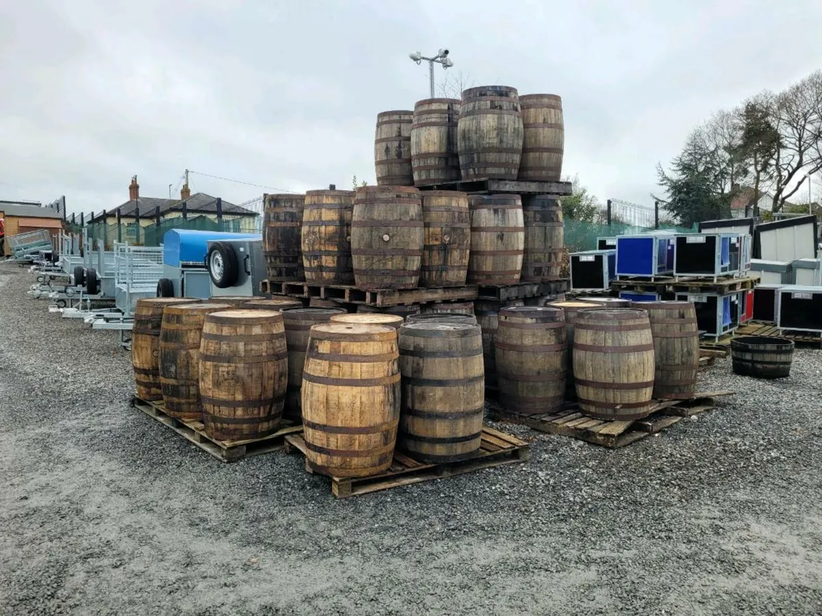 Old vintage oak barrel suit man cave pub gamesroom - Image 1