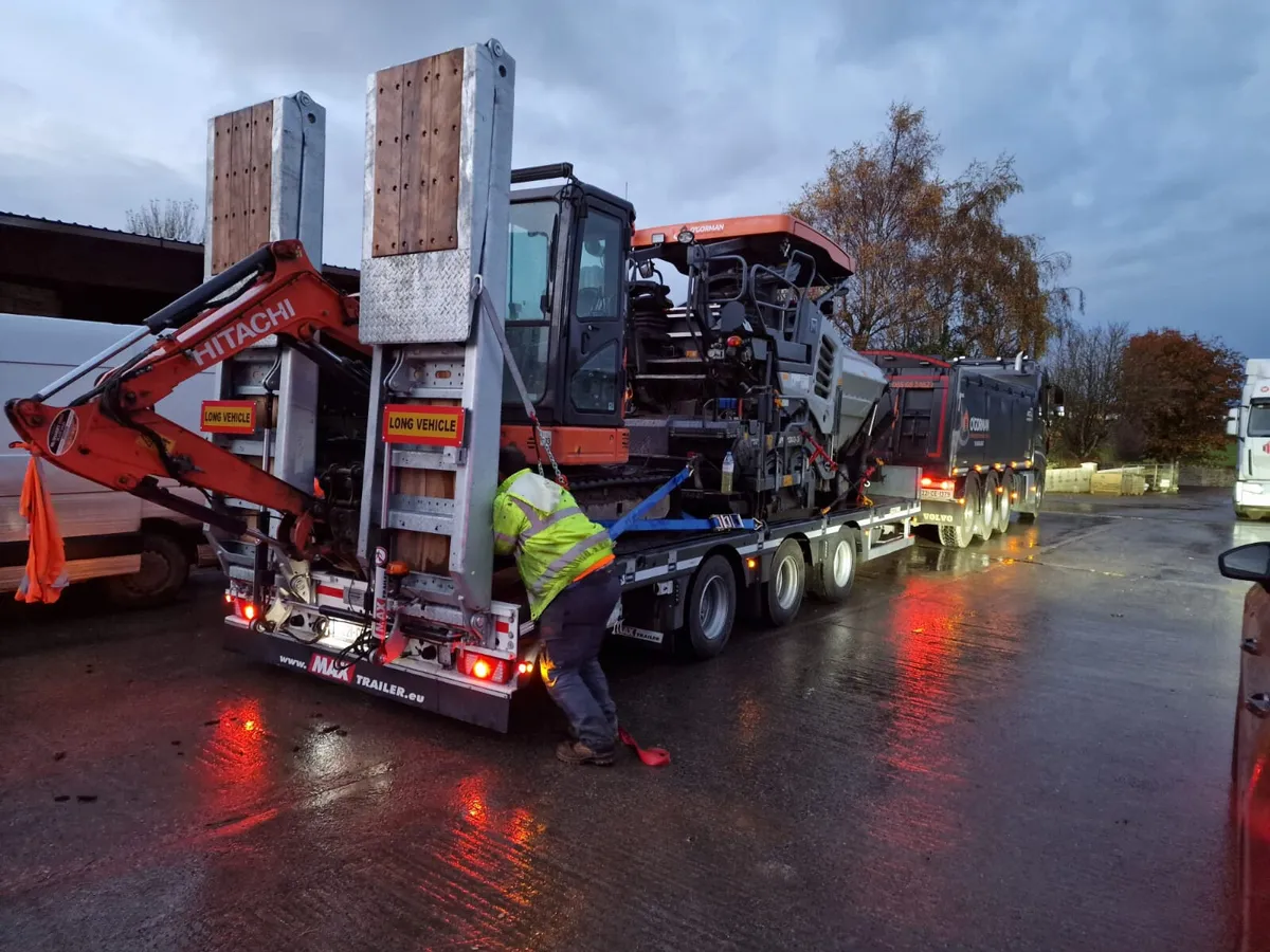 3 AXLE DRAW BAR LOW LOADER - Image 1