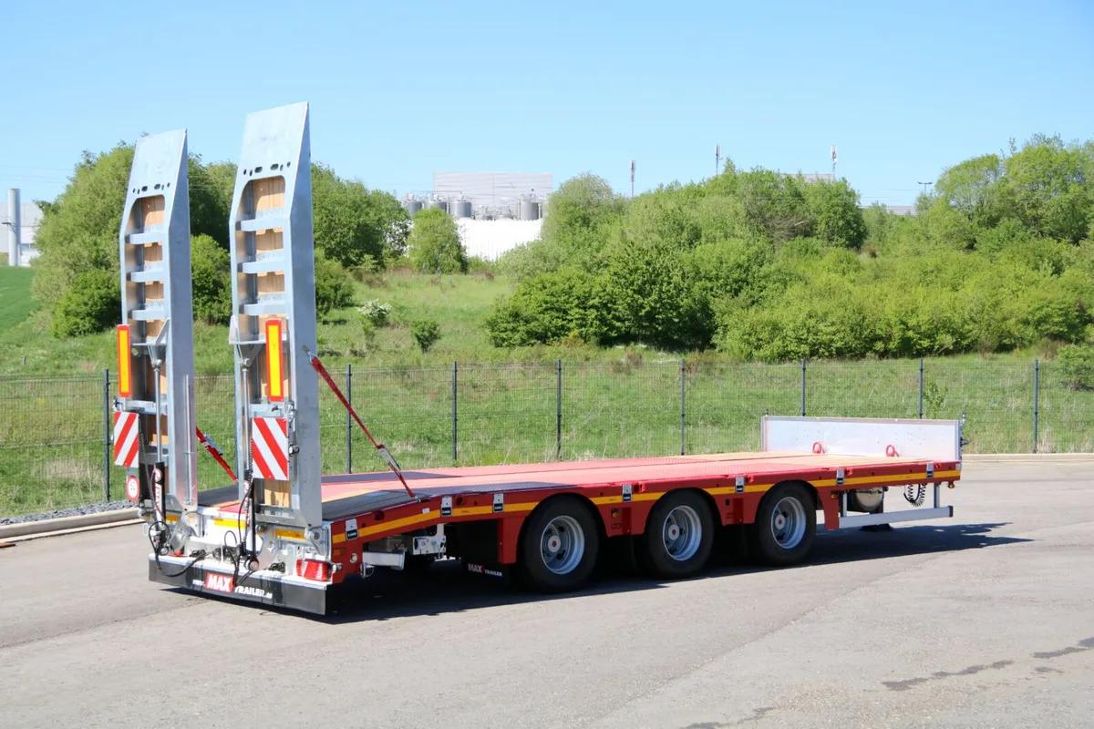 3 AXLE DRAW BAR LOW LOADER - Image 2