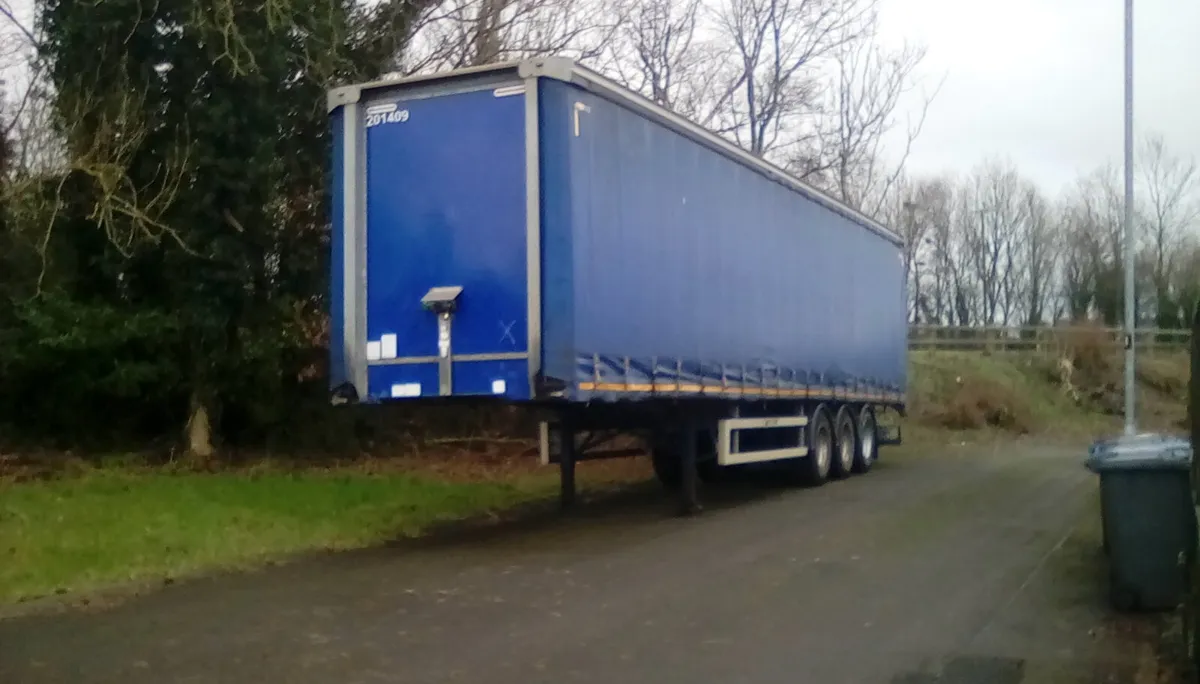 montracon courtainside 13.6 semi trailer - Image 3