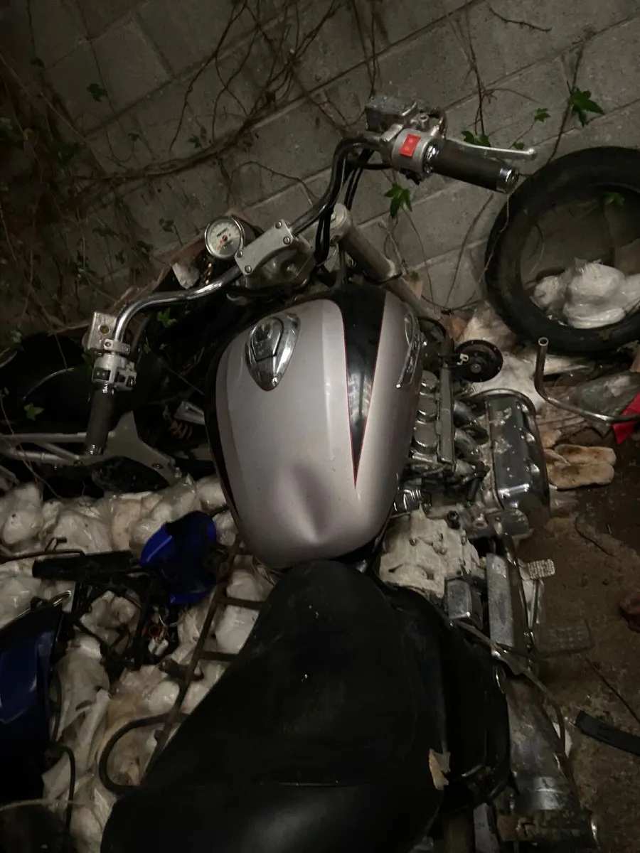 motorcycles for spares / pieces/  valkyrie f6c x8 - Image 3