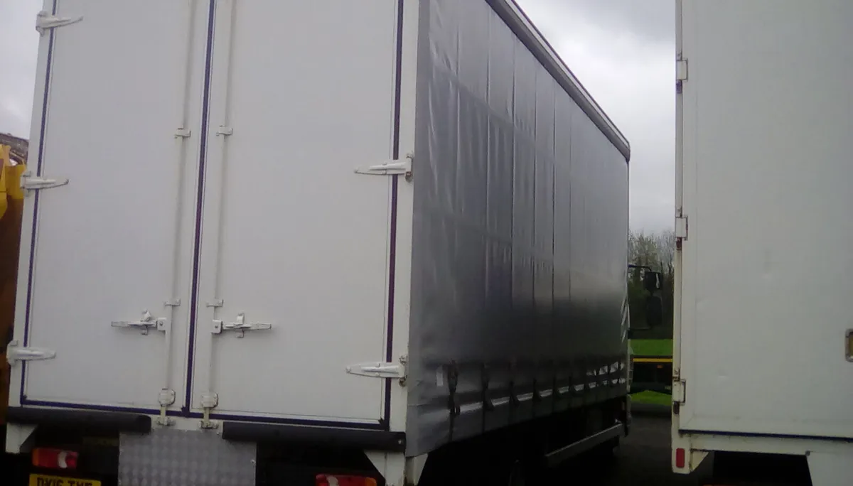 DAF LF45 COURTAINSIDE LOW KM 234557 - Image 2