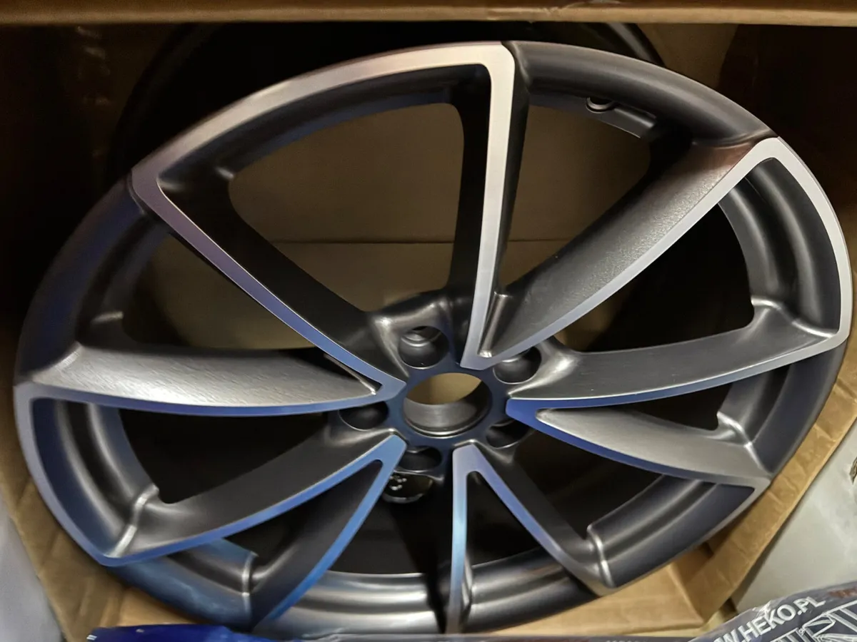 18” rs4 grey rims only x4