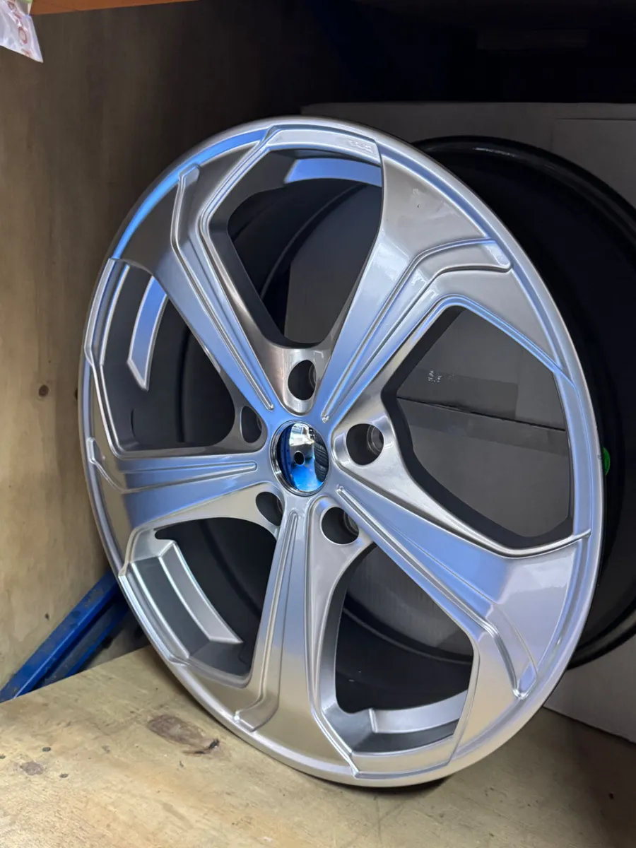 V W transporter t5 t6  rims x4