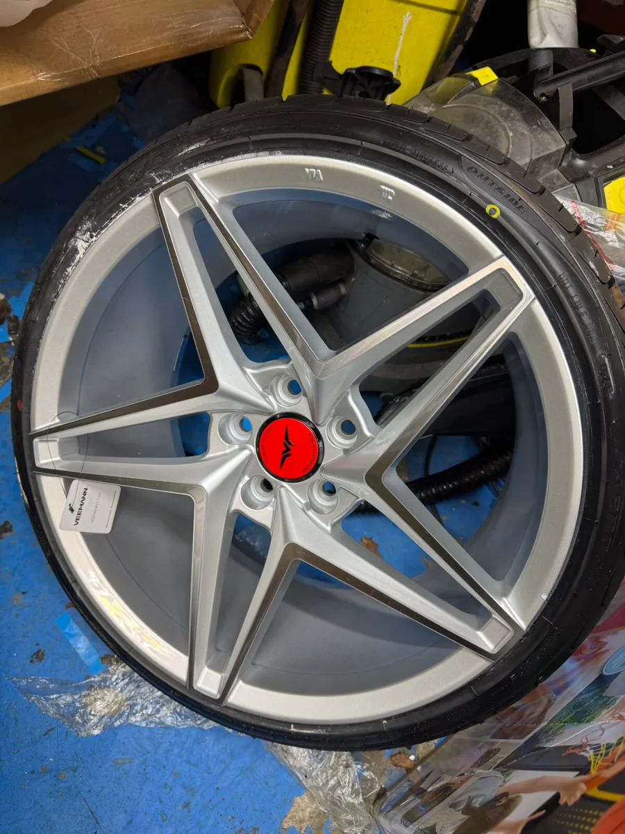 18” veemann vfs46 9.0” concave 5x112 & tyres