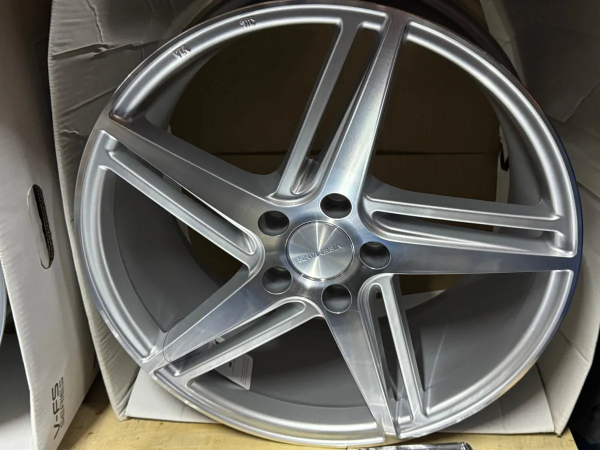18” veemann 5x112 8.0” alloys x4  vfs31