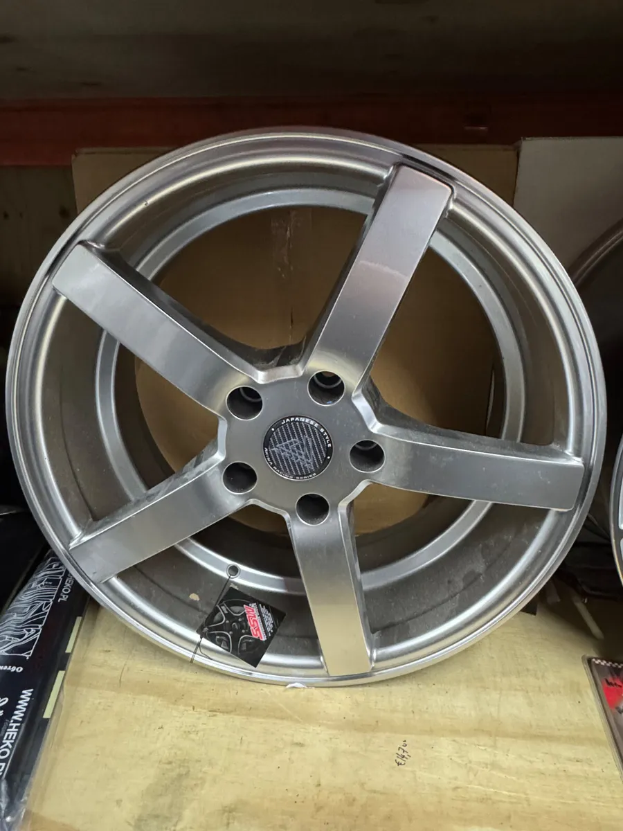 18” 5x120 alloys new in boxes x4
