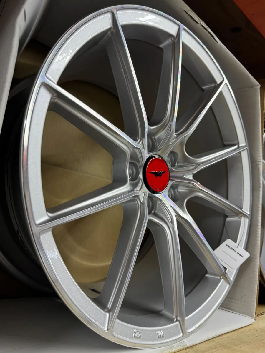 18” veemann vfs48 9.0” concave  5x112 - Image 1
