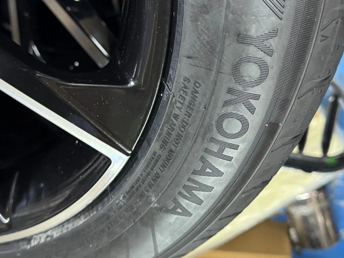 235 50 19  Skoda kodiaq alloys and tyres Yokohama - Image 2