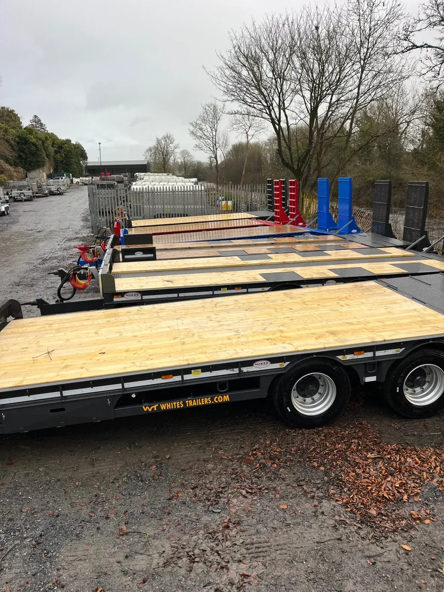 MCKEE TANDEM AND TRI AXLE LOW LOADER'S - Image 1