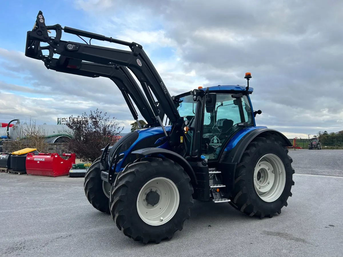 Valtra N135A G5s Loader - Big Tyres - Image 1