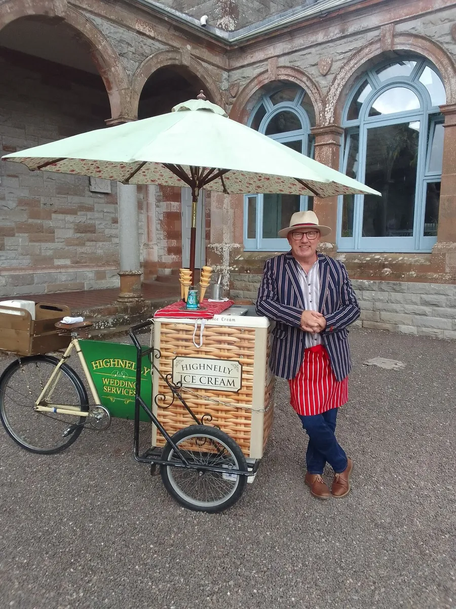 Award winning Ice cream vintage bicycle service - Image 1