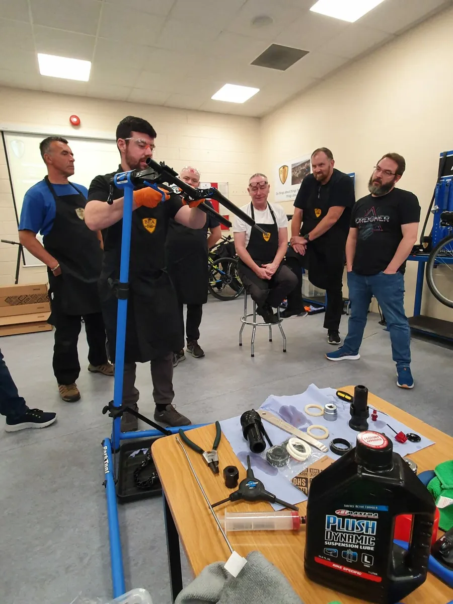 bicycle mechanic course in spain SEPTEMBER - Image 2