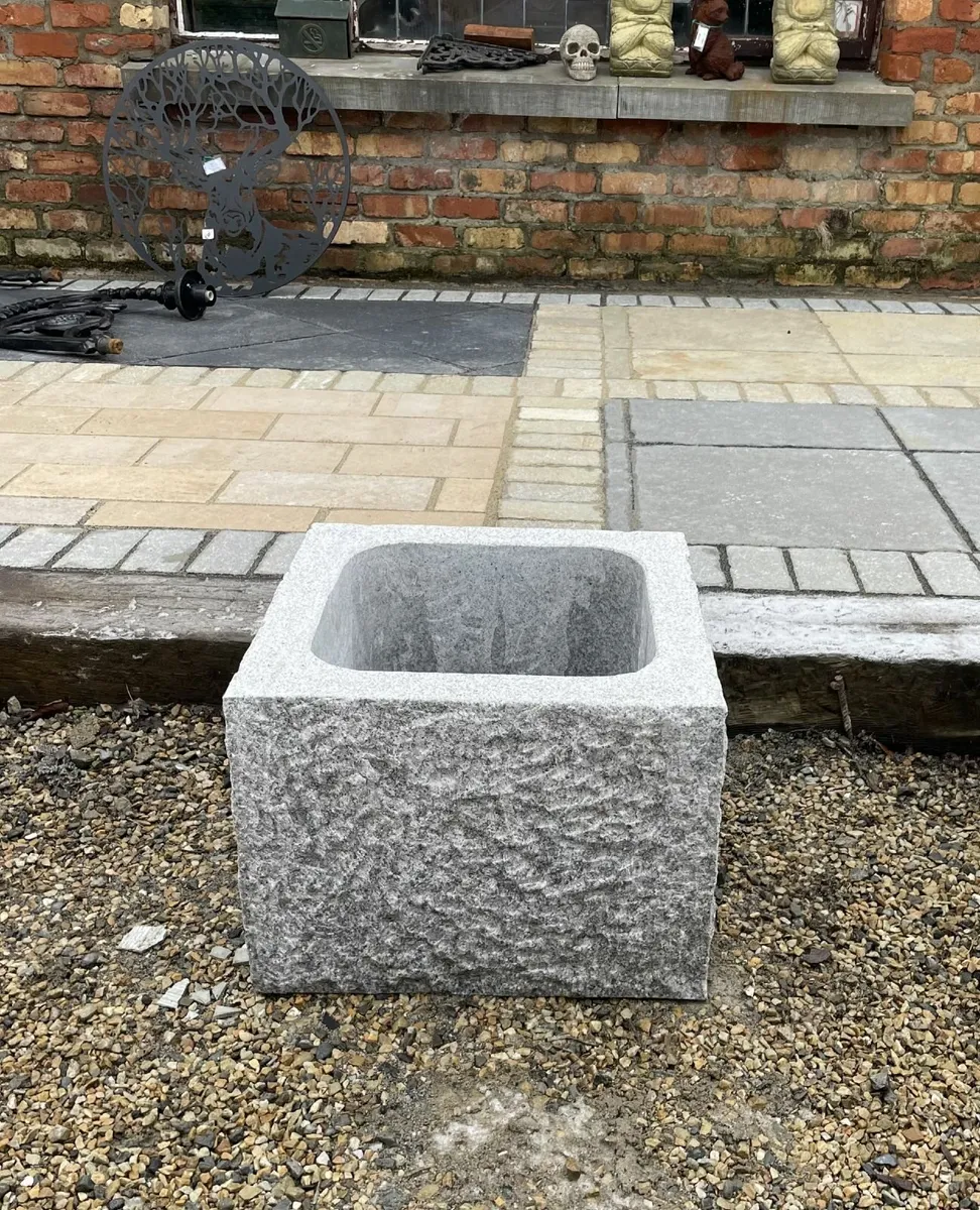 Silver Granite Troughs - Image 2