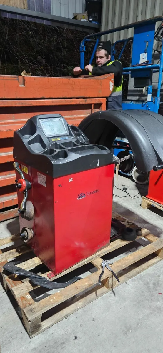 Shop soiled Car Wheel Balancer - Image 3