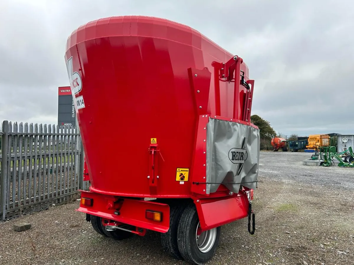 Redrock 14m3 Tub Feeder - Image 4