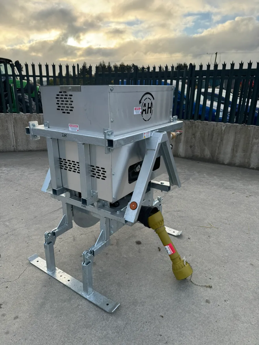 *** NEW AH TRACTOR PTO COMPRESSOR *** - Image 2