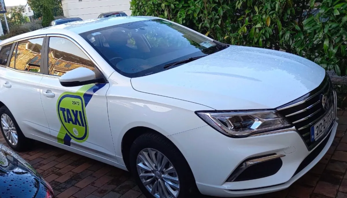 taxi for rent taxi rent taxi rental - Image 1