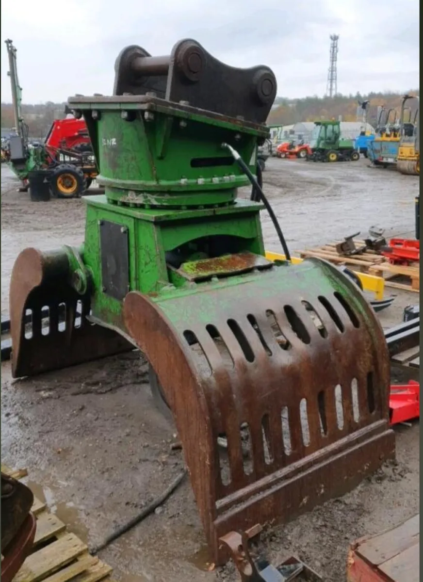 Material Grab - Image 1