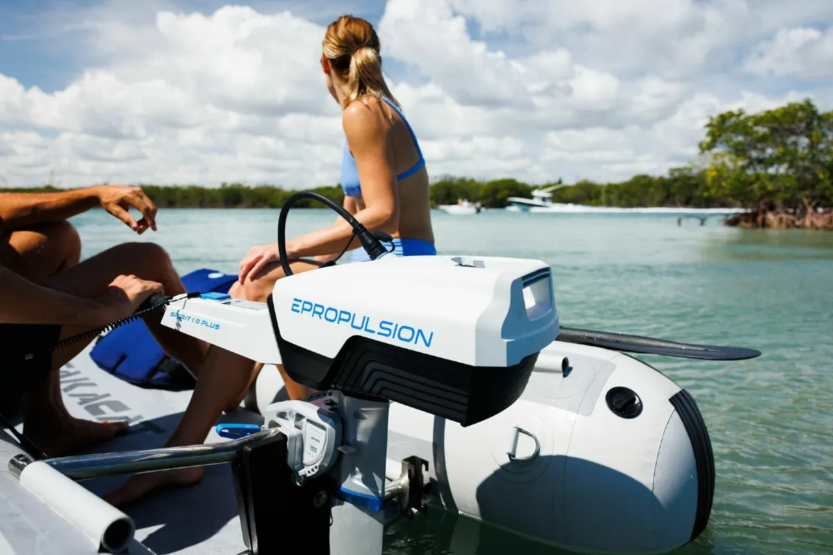 EPropulsion Electric Outboards - Image 4