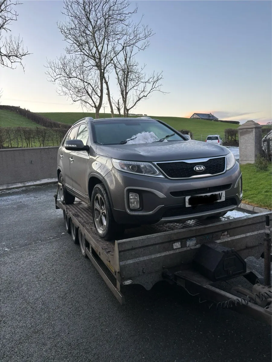 For breaking Kia sorento - Image 1