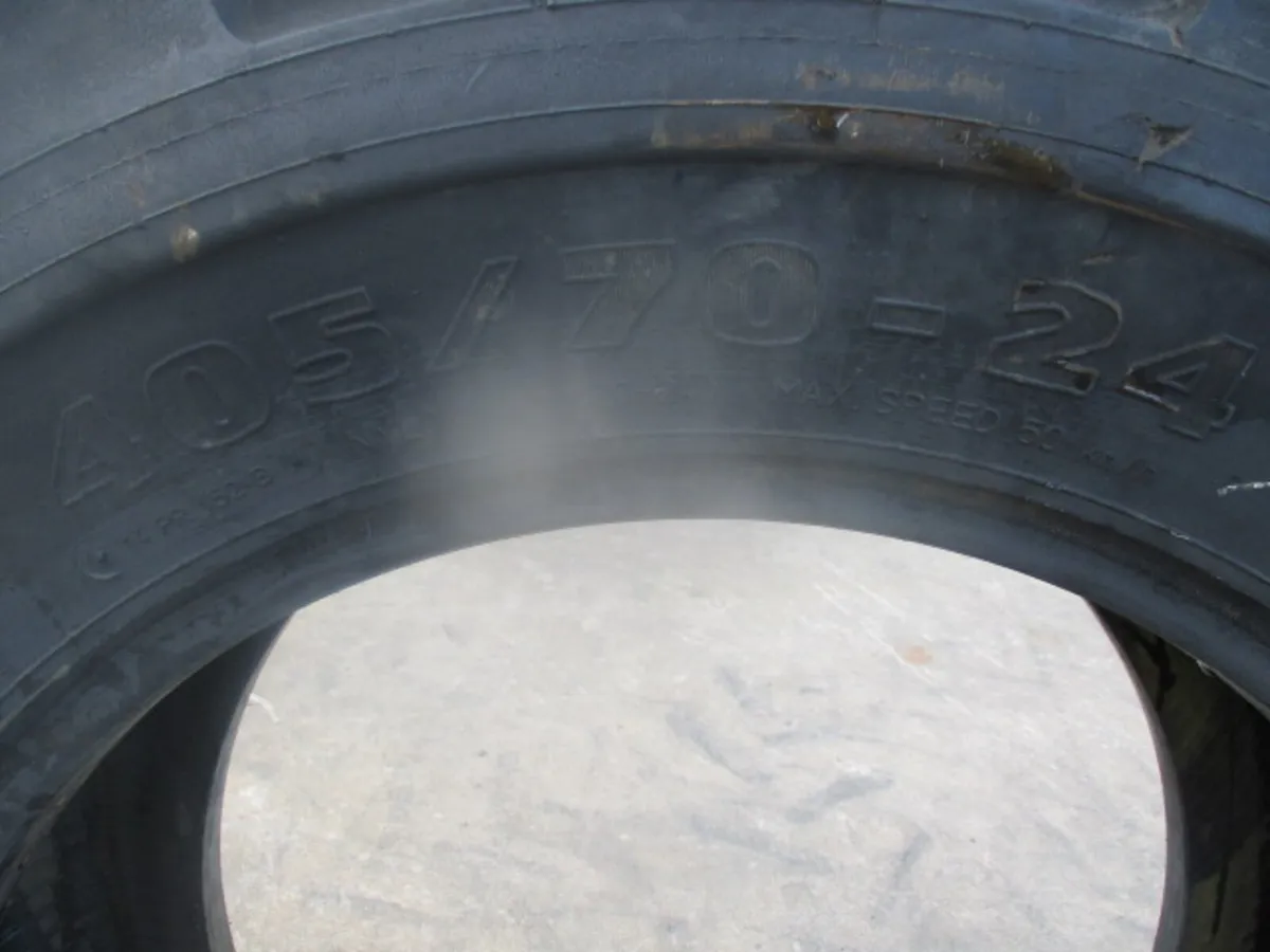 x1 405/70-24 - Image 3