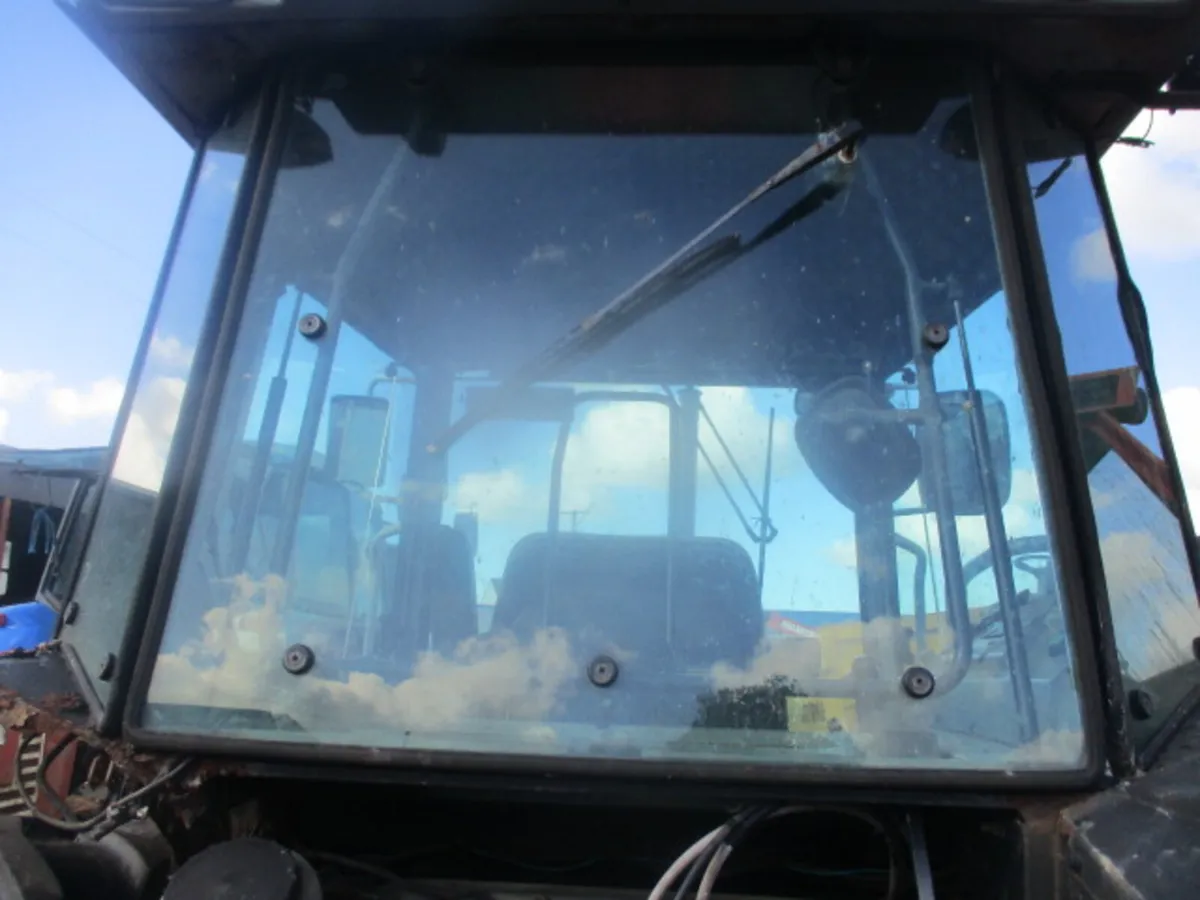 Massey Ferguson 3000 Series Rear Window& Cab Parts - Image 4