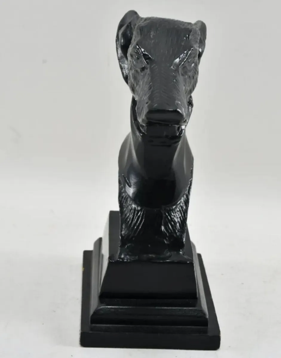 Unique heavy cast iron statue of a greyhound - Image 2