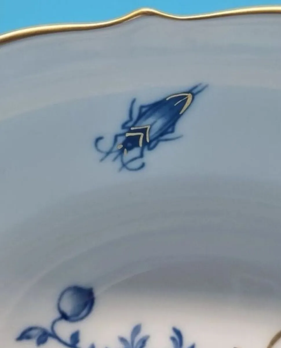 Original Meissen plate with insects and flowers 1s - Image 4