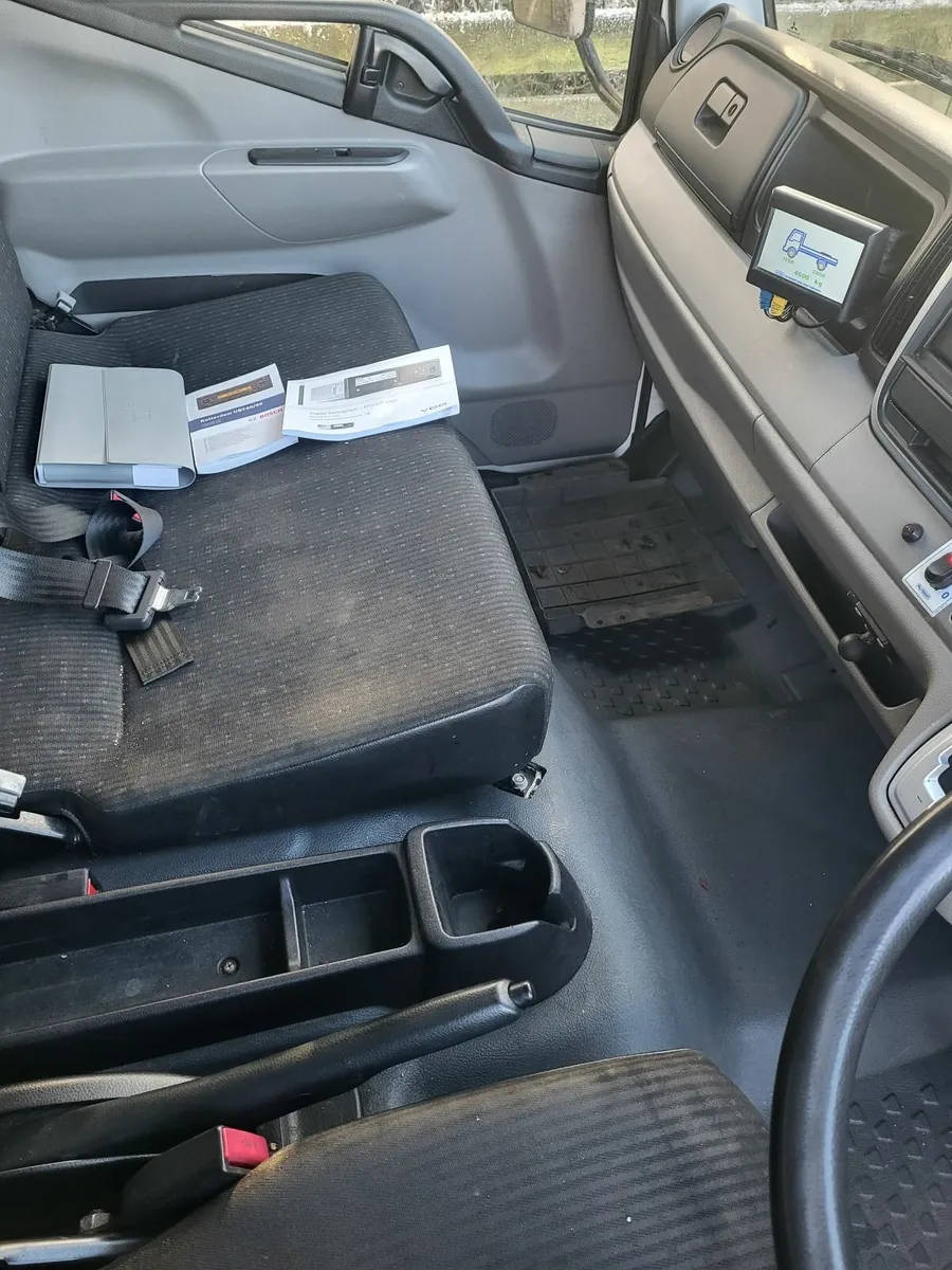 MITSUBISHI CANTER. 2018. AUTO 3.0 . €9750 - Image 4