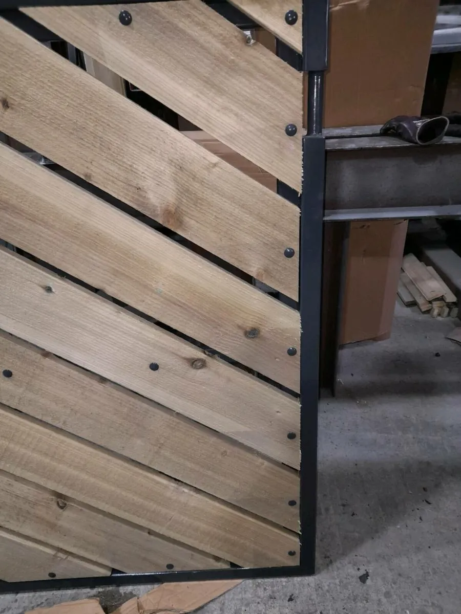 Steel framed timber gates - Image 2