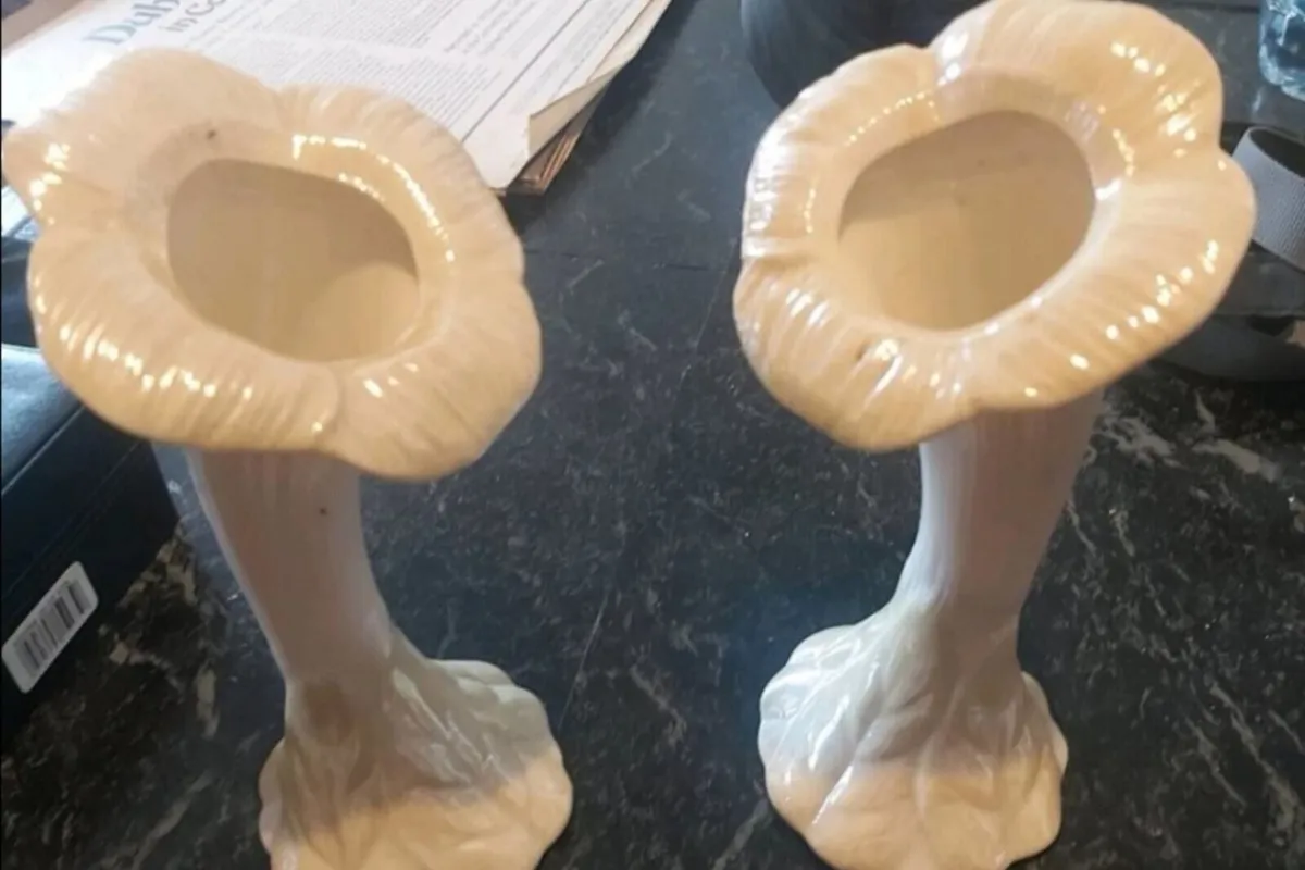 Pair of BELLEEK trumpet vase 6th stamp - Image 2