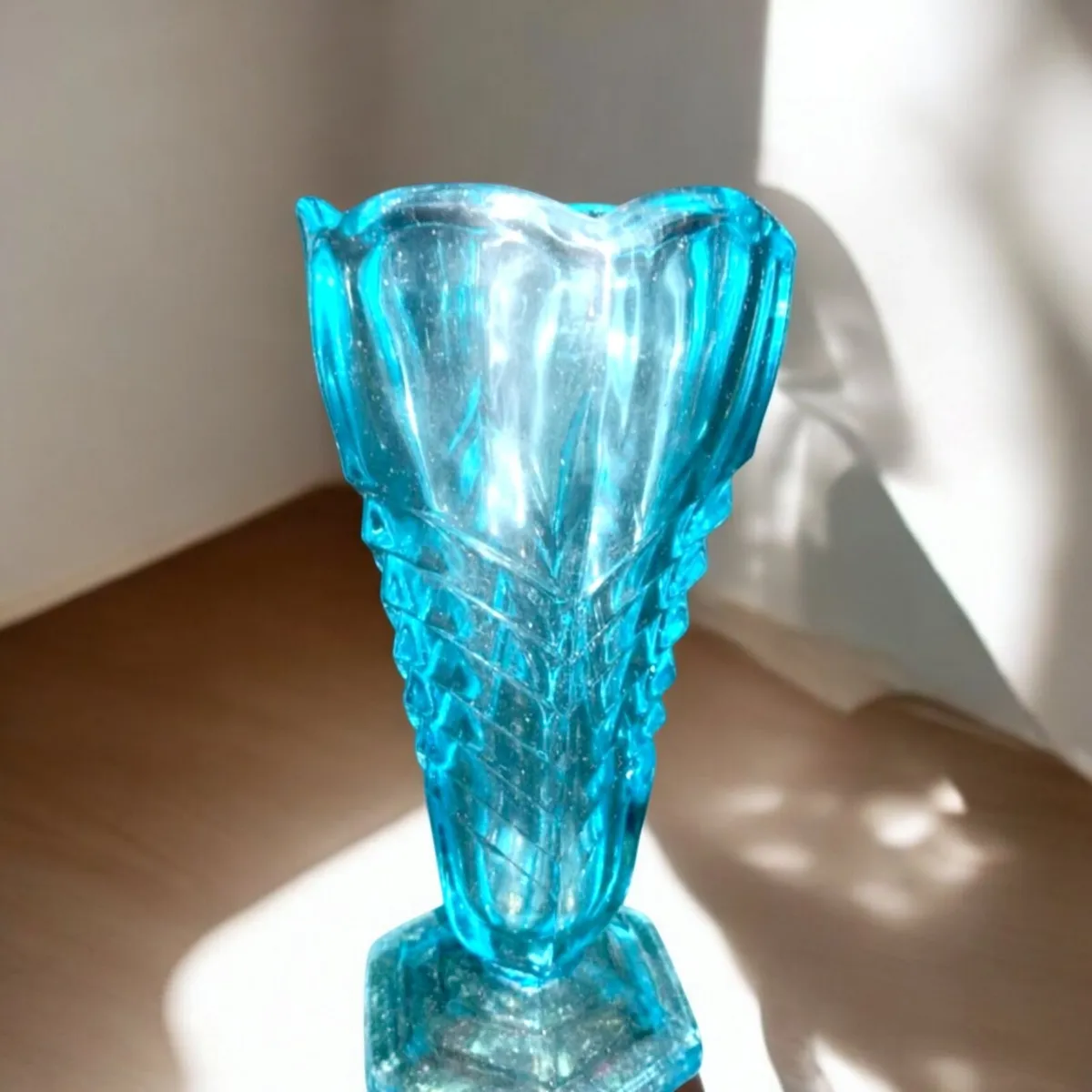 Beautiful heavy vintage vase