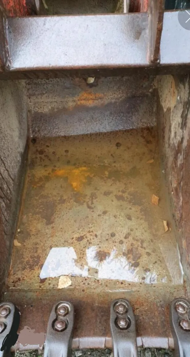 22'' digging bucket (50mm pins) - Image 2