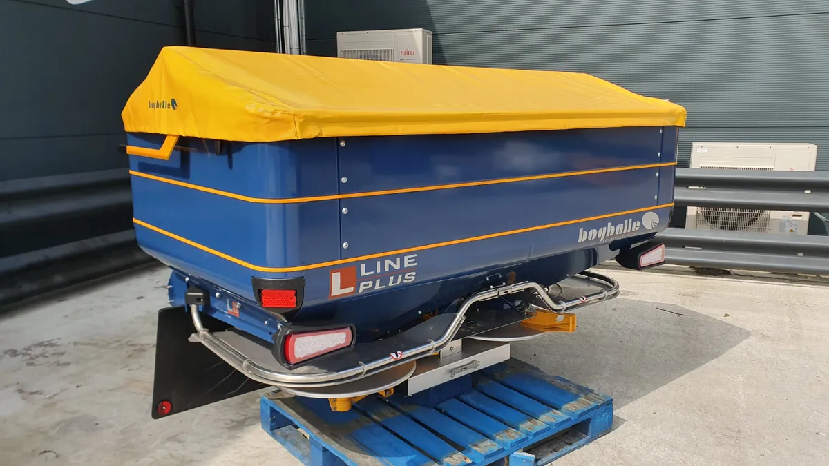 Bogballe L20 Fertilizer Spreader - Image 1