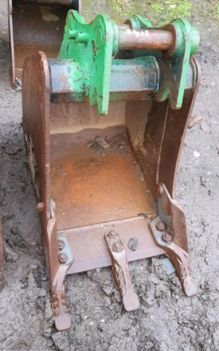 19'' digging bucket (45mm pins) - Image 2