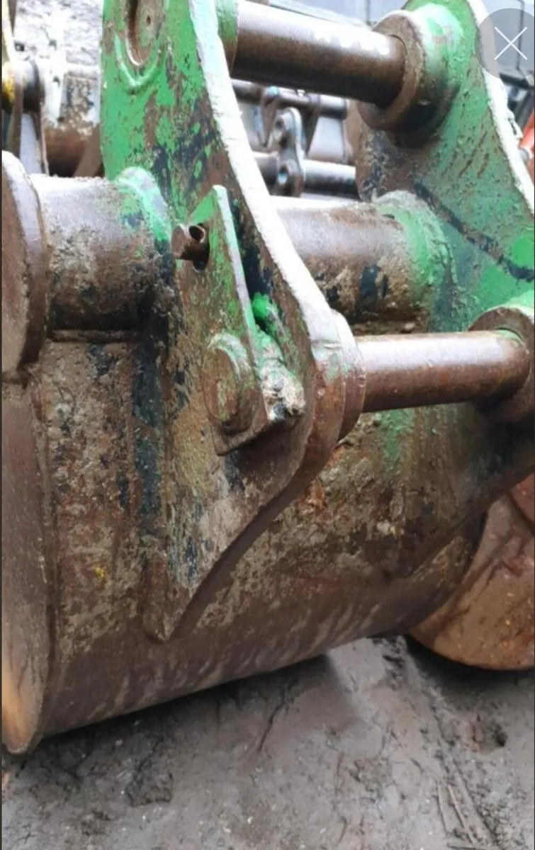 17'' digging bucket (45mm pins) - Image 2