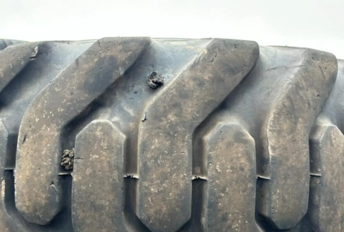 4 x GOODYEAR loadall tyres (15.5 25) - Image 2