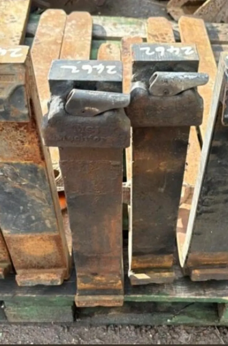 Pair of pallet forks tines toes - Image 3