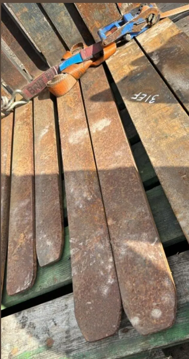 Pair of pallet forks tines toes - Image 3