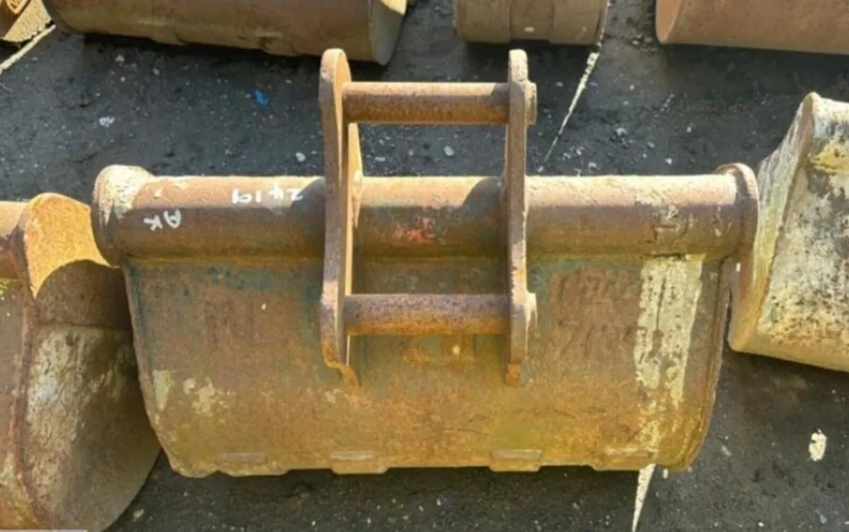 2ft digging bucket (35mm pins) - Image 2